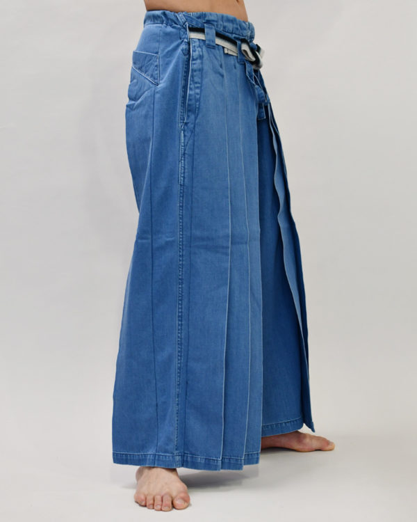 Yoshiyuki / Samurai Pants #9 "Five-year Wash" [indigo]